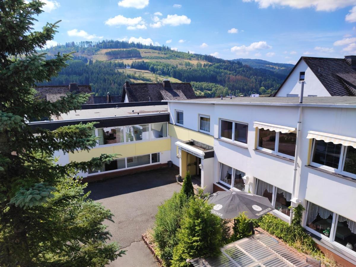 Berghotel Natura Bed & Breakfast ヴィンターベルク エクステリア 写真