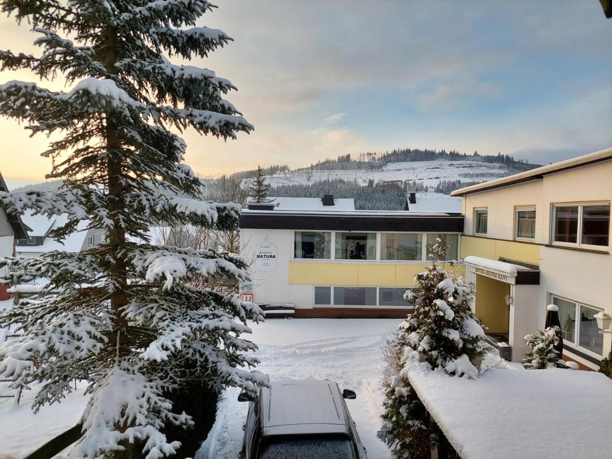 Berghotel Natura Bed & Breakfast ヴィンターベルク エクステリア 写真