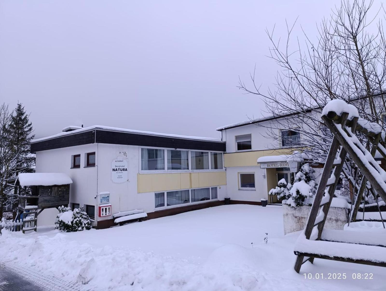 Berghotel Natura Bed & Breakfast ヴィンターベルク エクステリア 写真