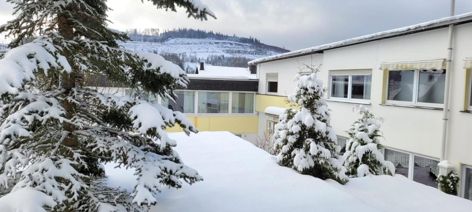 Berghotel Natura Bed & Breakfast ヴィンターベルク エクステリア 写真